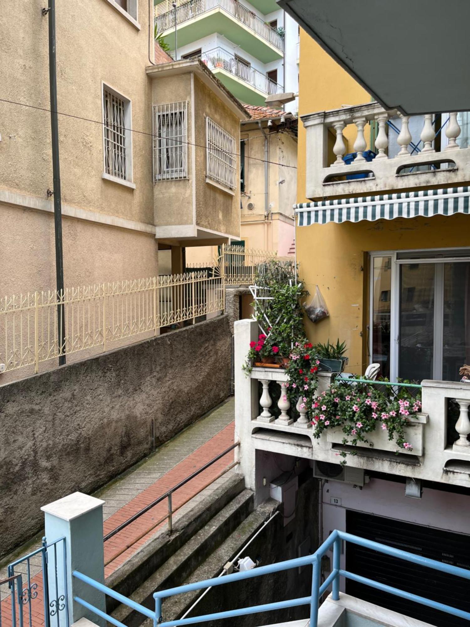 Ampio Appartamento Centrale Sanremo Exterior foto
